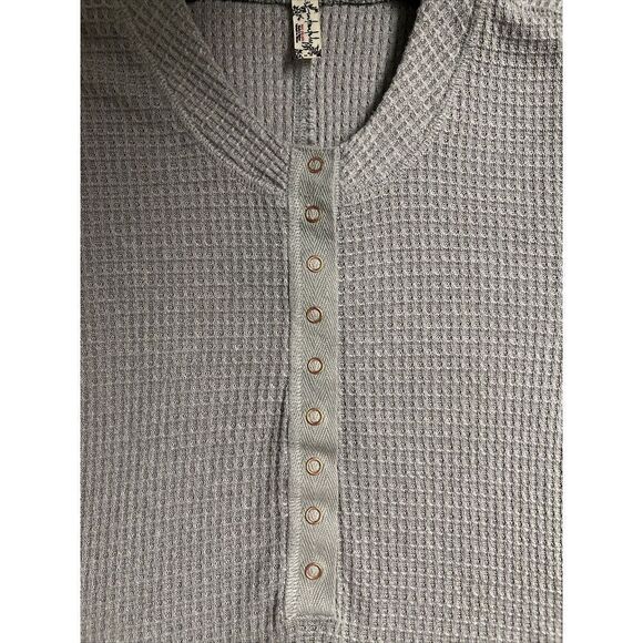 Free People Top Women Sz M One of the Girls Henley Waffle Knit Shirt Gray - Picture 3 of 15